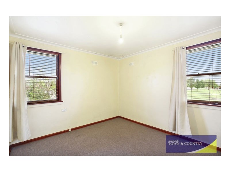 35 Abercrombie Street, Guyra NSW 2365