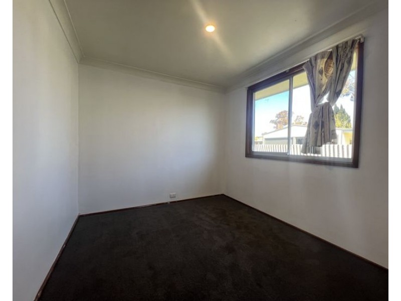 99 Golgotha Street, Armidale NSW 2350