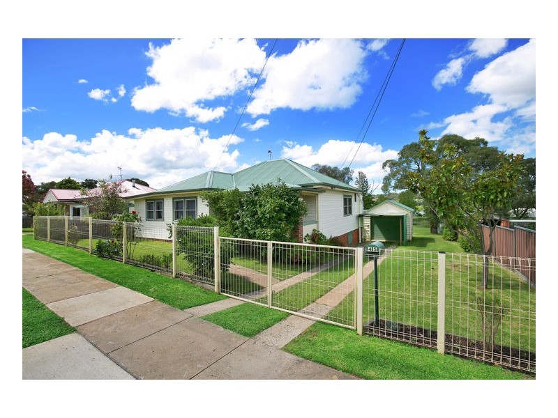 45 Taylor Street, Armidale NSW 2350