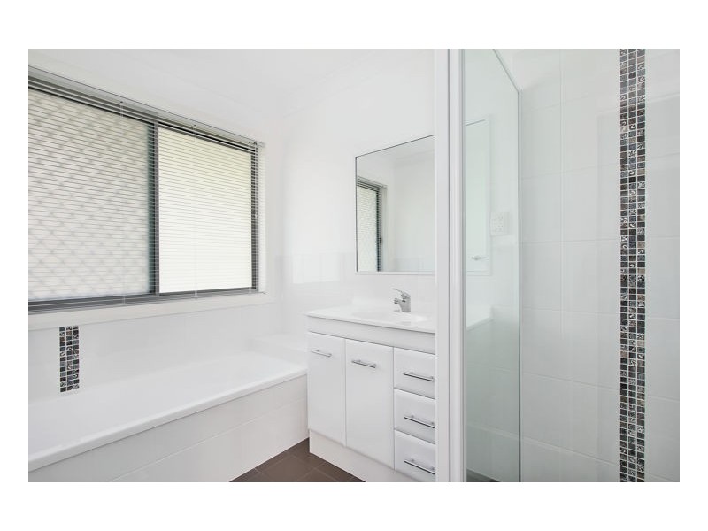 10 A Earle Page Drive, Armidale NSW 2350