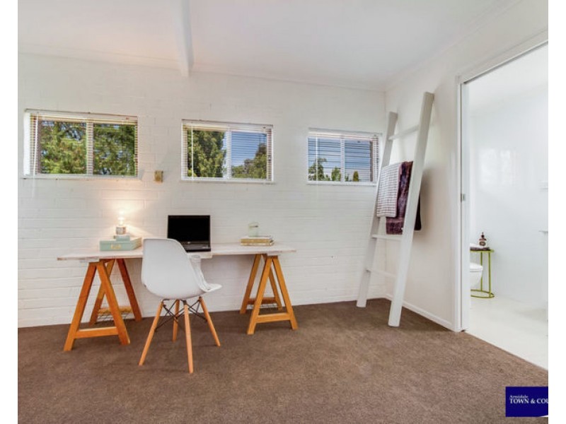 1/4 Napier Court, Armidale NSW 2350
