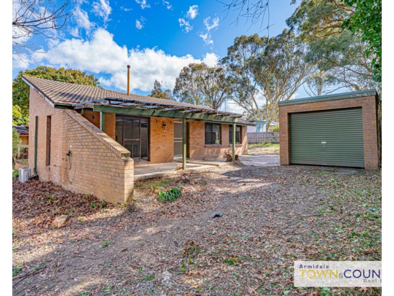 10 Sylvia Crescent, Armidale NSW 2350