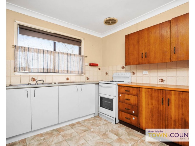 10 Sylvia Crescent, Armidale NSW 2350