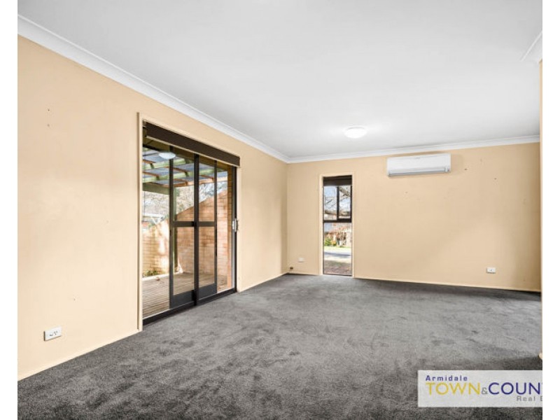 10 Sylvia Crescent, Armidale NSW 2350