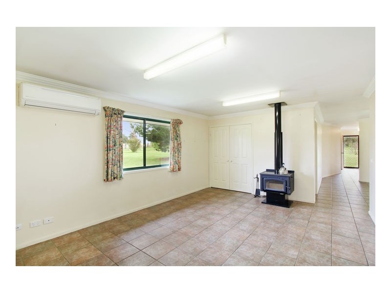 137 Long Swamp Road, Armidale NSW 2350