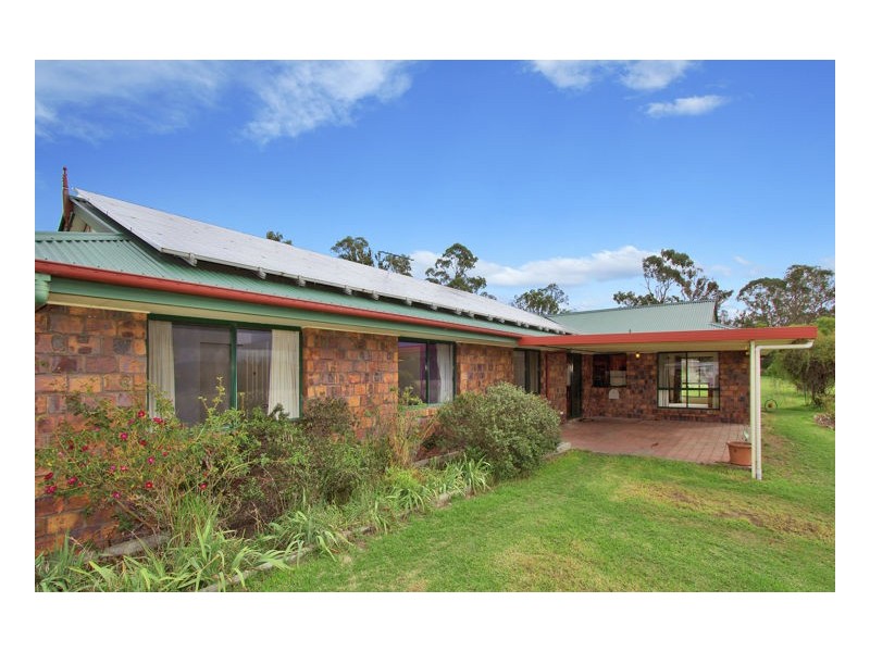 137 Long Swamp Road, Armidale NSW 2350