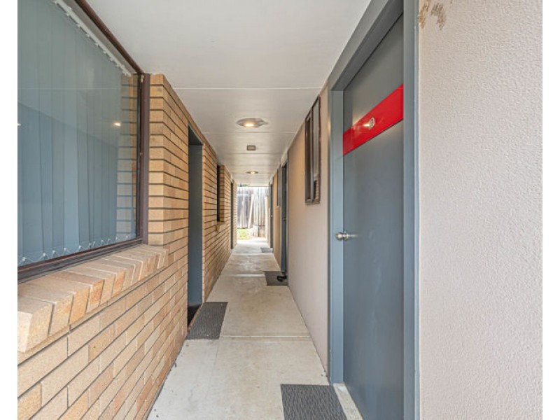 Room 11/4 Salmon Avenue, Armidale NSW 2350