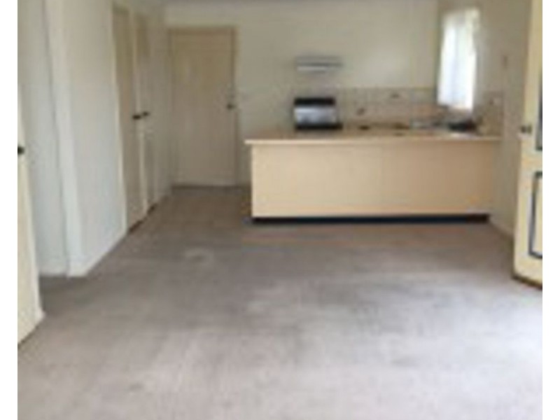 2/4 Conningdale Crescent, Armidale NSW 2350