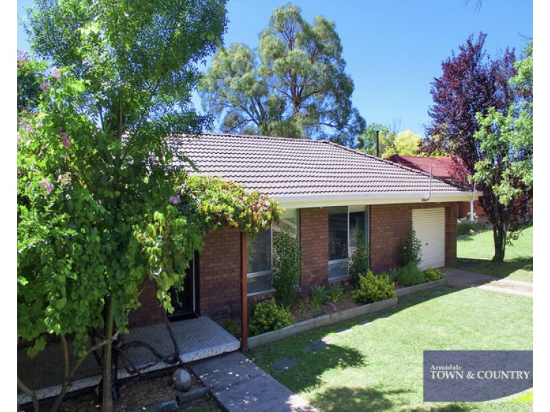 17 Chestnut Avenue, Armidale NSW 2350