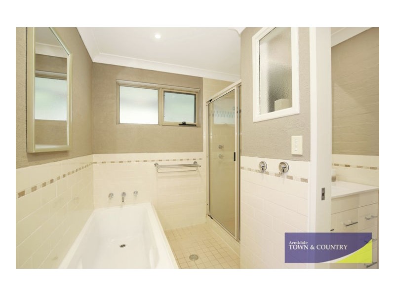 31 Ash Tree Drive, Armidale NSW 2350