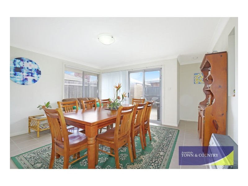 9 Albion Close, Armidale NSW 2350
