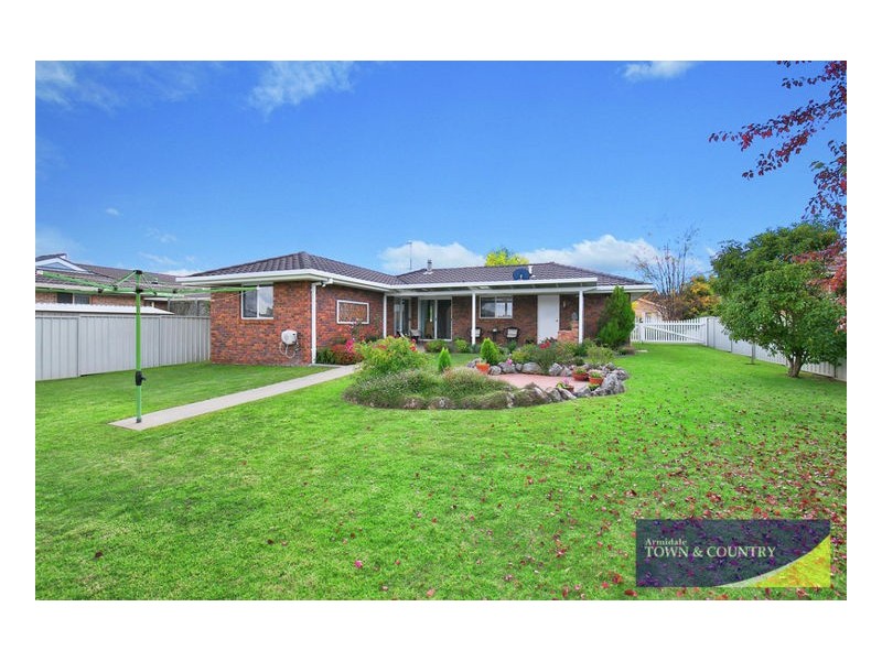 8 Newling Avenue, Armidale NSW 2350