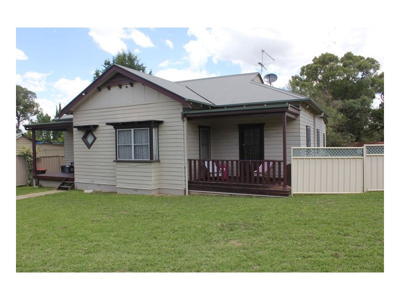 6 Marshall Avenue, Armidale NSW 2350