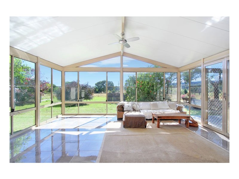 8 Barloo Road, Armidale NSW 2350