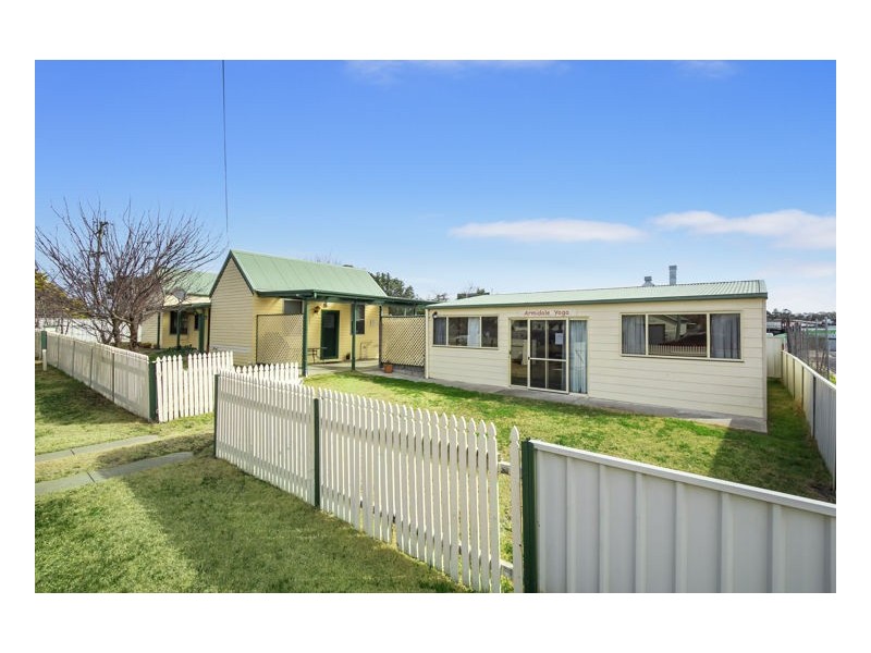 100 Golgotha Street, Armidale NSW 2350