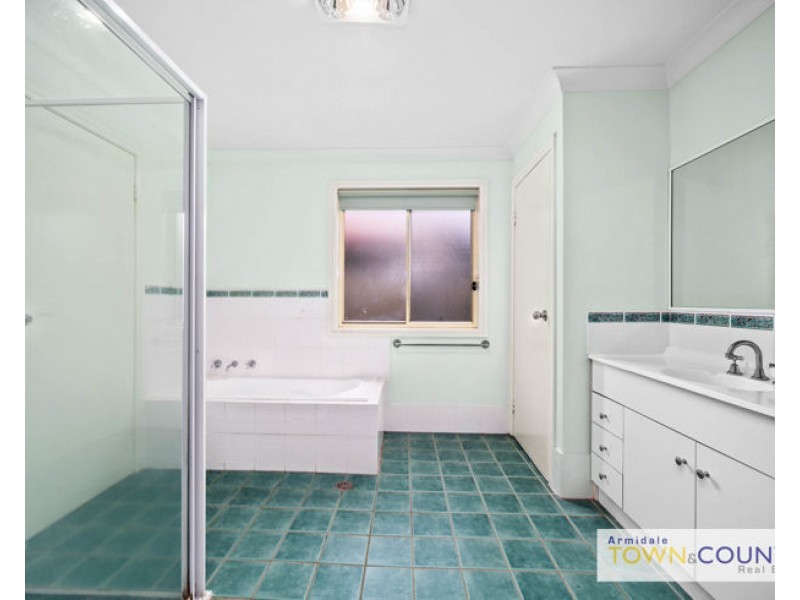 2/68 Martin Street, Armidale NSW 2350