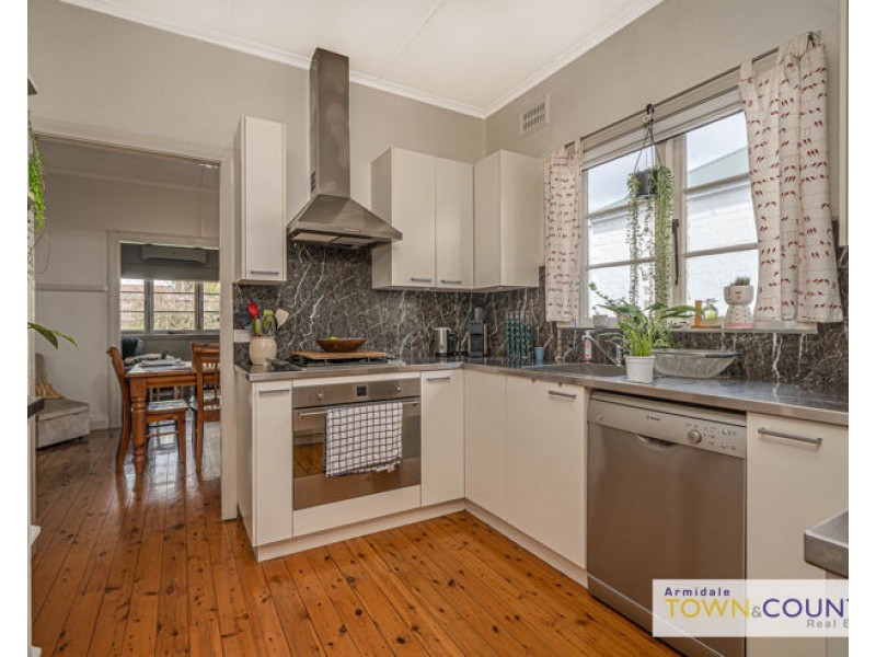 131 Mann Street, Armidale NSW 2350