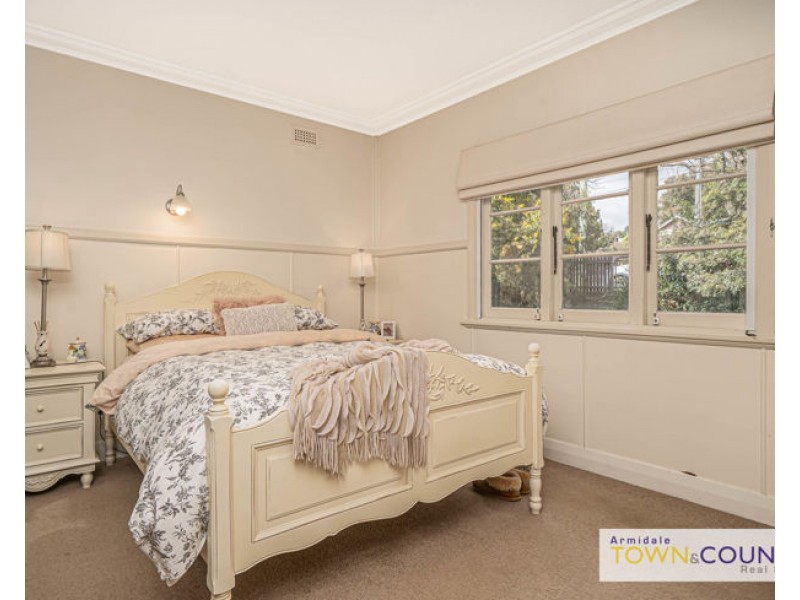 131 Mann Street, Armidale NSW 2350