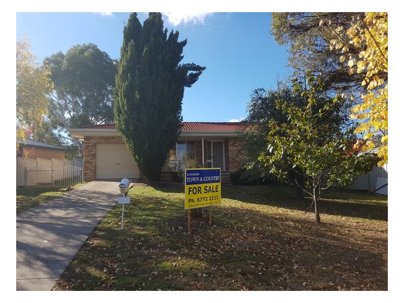 15 Verna Close, Armidale NSW 2350