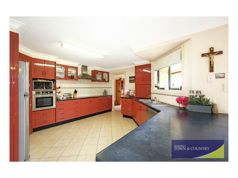 2 Durham Road, Armidale NSW 2350