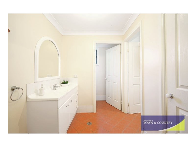 2 Durham Road, Armidale NSW 2350