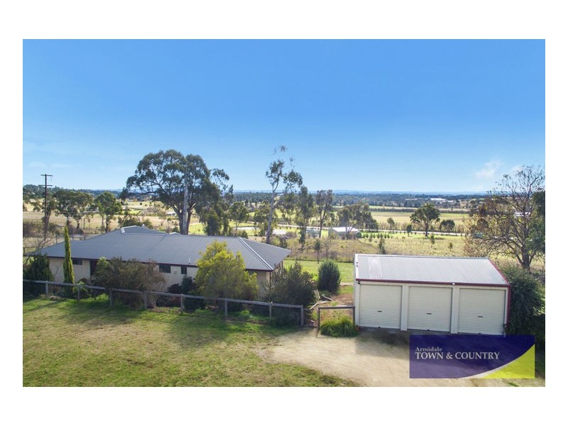 2 Durham Road, Armidale NSW 2350