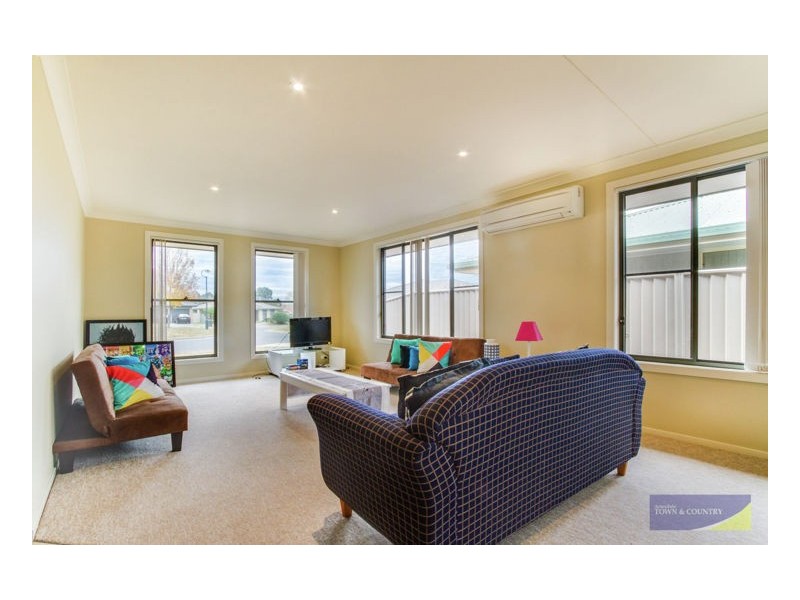 26 Rusden Court, Armidale NSW 2350