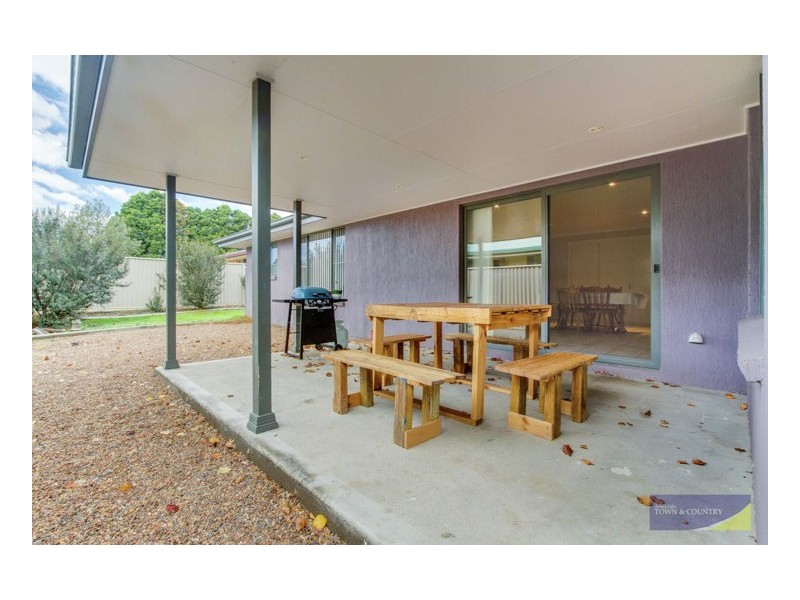 26 Rusden Court, Armidale NSW 2350
