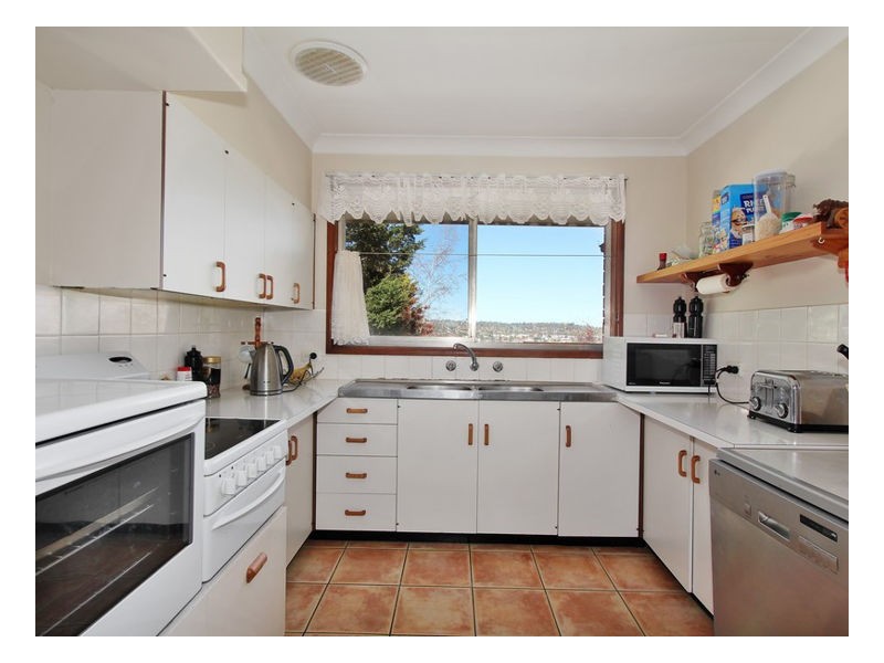 8 High Street, Armidale NSW 2350