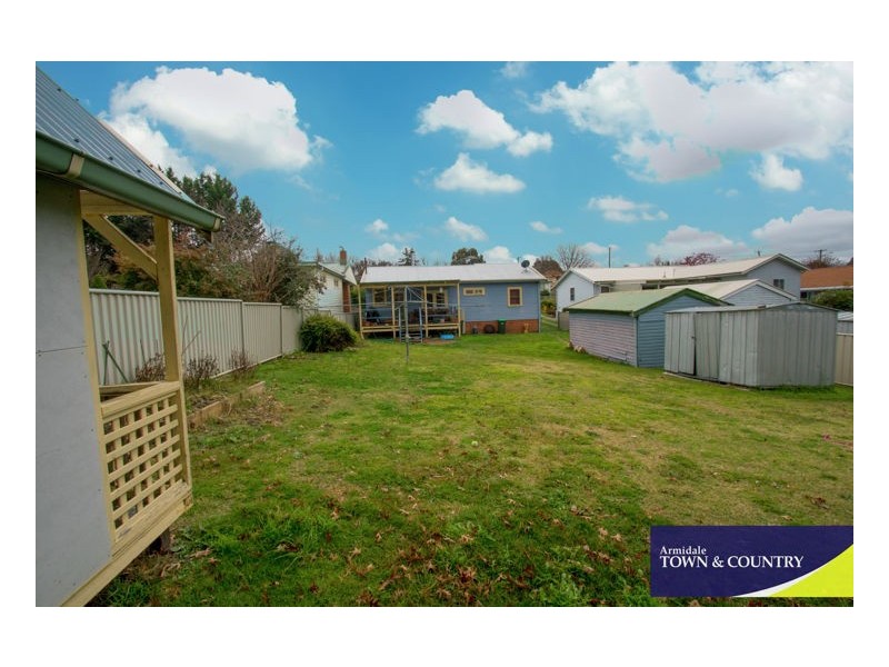 60 Newton Street, Armidale NSW 2350