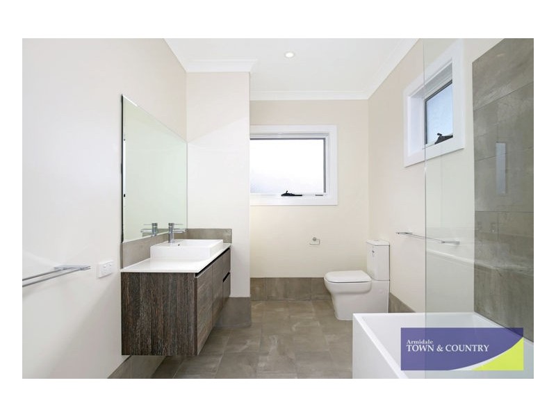 3 Marsh Street, Armidale NSW 2350