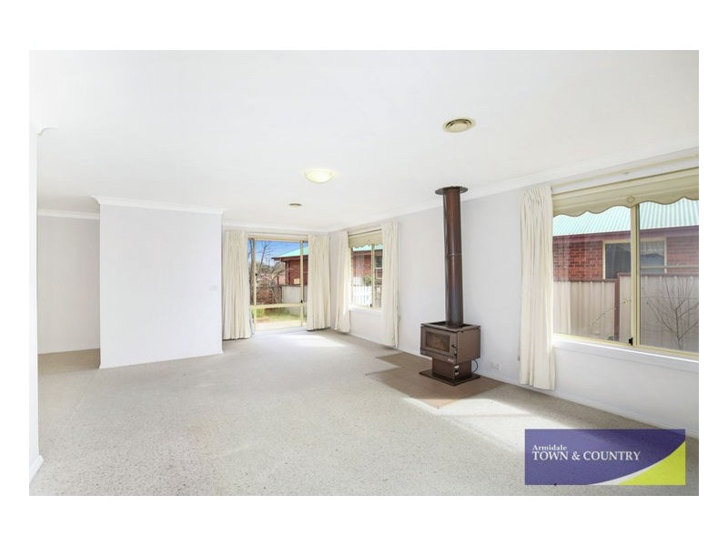 15 Ishbell Drive, Armidale NSW 2350