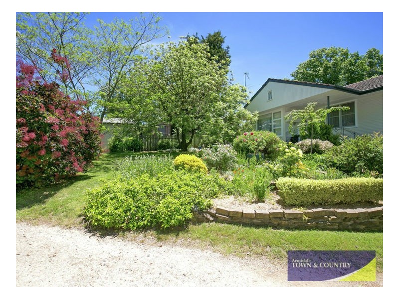 9 Cotswold Avenue, Armidale NSW 2350