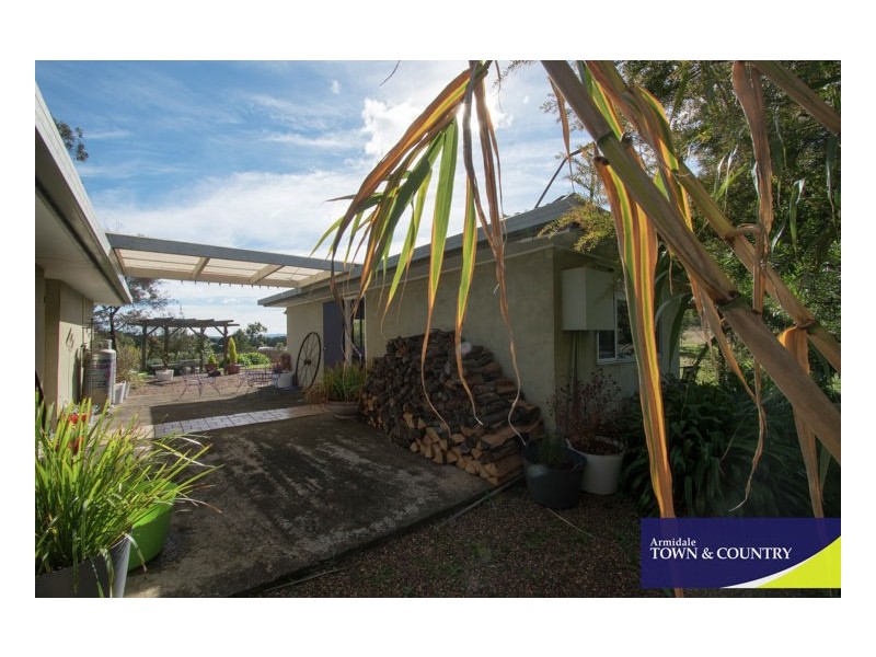53 Budumba Road, Armidale NSW 2350