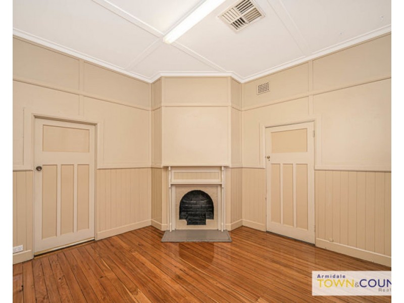 Suite 1/94 Beardy Street, Armidale NSW 2350