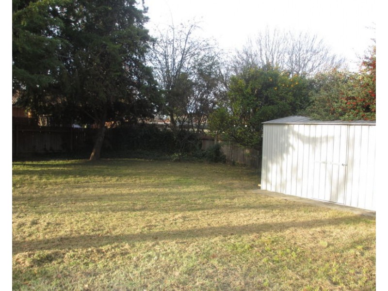 3 Sarah Place, Armidale NSW 2350