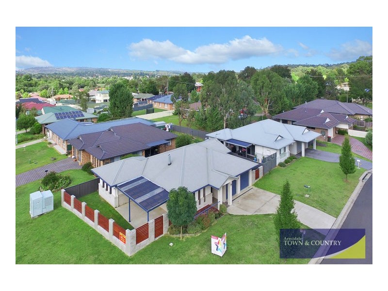 3 Albion Close, Armidale NSW 2350