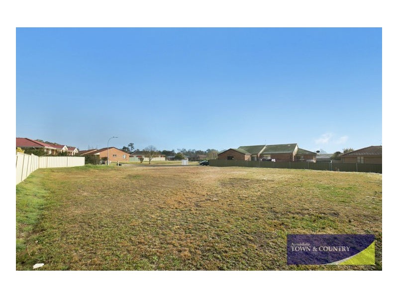 2 Kilcoy Close, Armidale NSW 2350