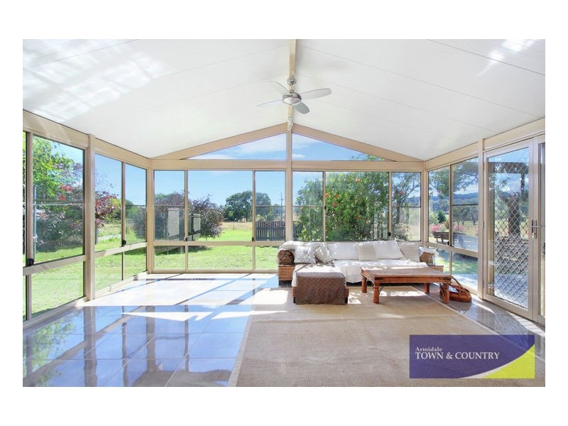 8 Barloo Road, Armidale NSW 2350