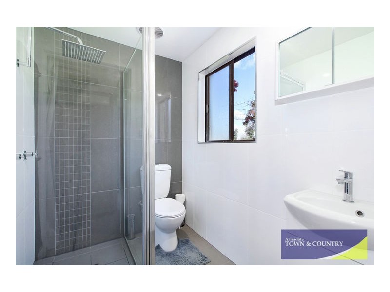 8 Barloo Road, Armidale NSW 2350