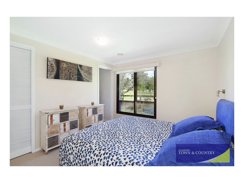8 Barloo Road, Armidale NSW 2350