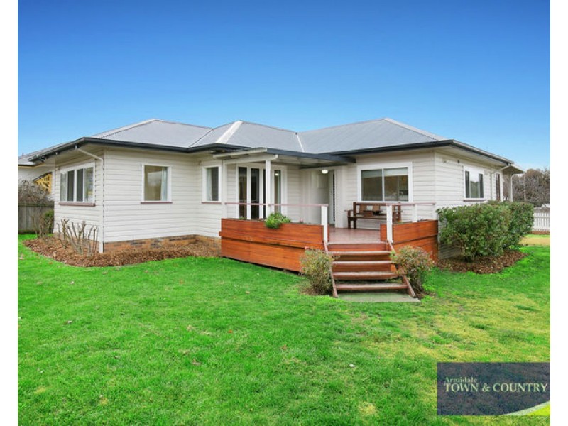 91 Taylor Street, Armidale NSW 2350