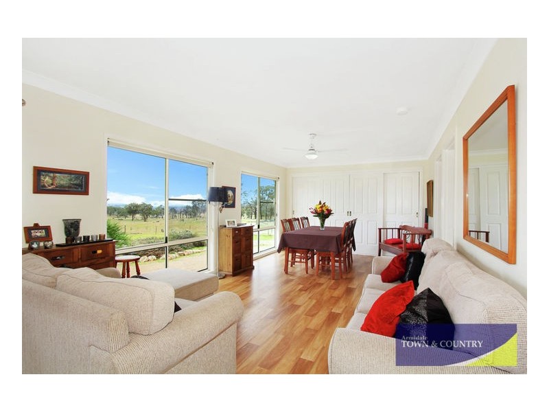 133 Lochaven Road, Armidale NSW 2350