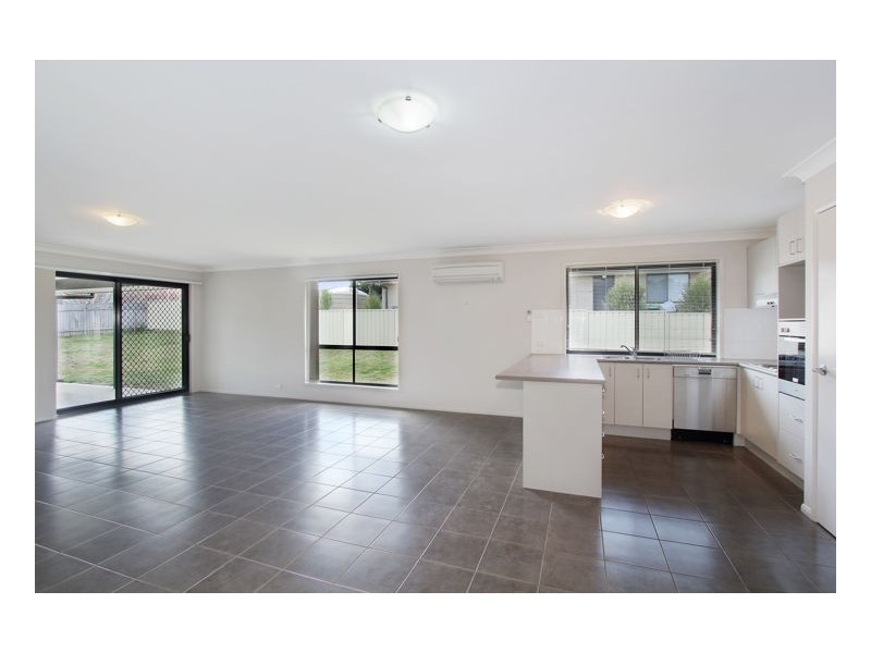 4 Earle Page Drive, Armidale NSW 2350