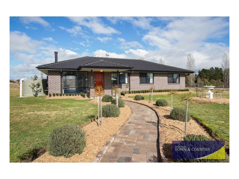 1 Sandon Close, Uralla NSW 2358