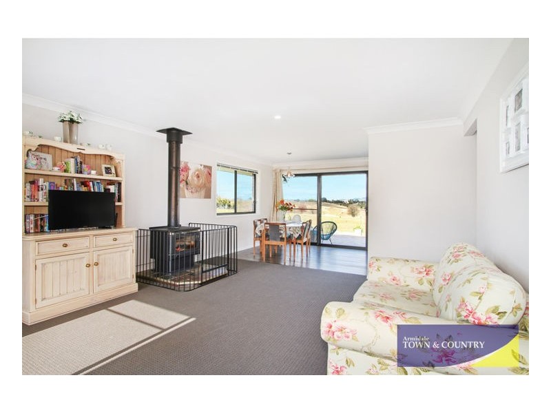 1 Sandon Close, Uralla NSW 2358