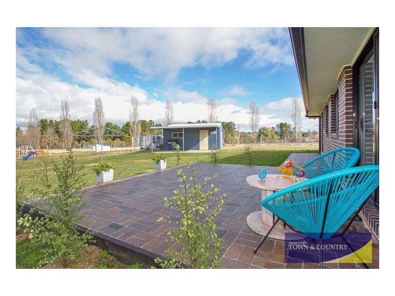 1 Sandon Close, Uralla NSW 2358