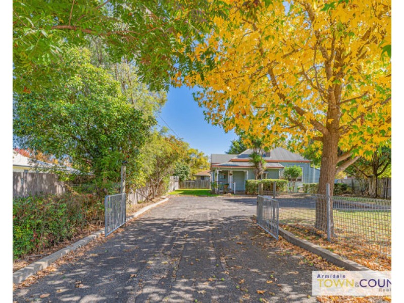 52 Niagara Street, Armidale NSW 2350