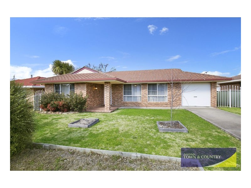 28 Alahna Drive, Armidale NSW 2350