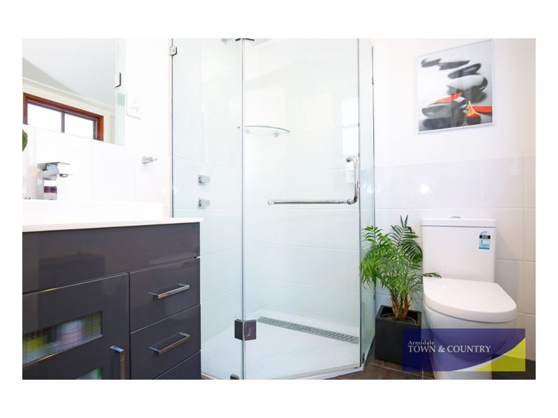 27 Laurence Avenue, Armidale NSW 2350